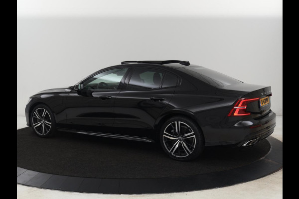 Volvo S60 2.0 Recharge T6 R-Design | Panoramadak | Leder | 360 Camera | Head-Up | Adaptive cruise | Stoelventilatie | Harman/Kardon | Massage | Carplay | Navigatie | Full LED | Memory | PHEV | Plug In