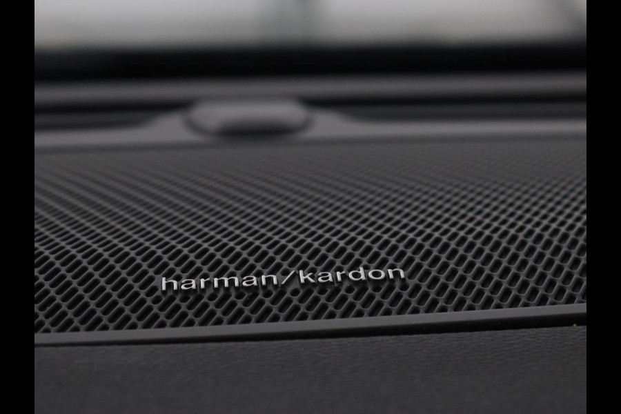 Volvo S60 2.0 Recharge T6 R-Design | Panoramadak | Leder | 360 Camera | Head-Up | Adaptive cruise | Stoelventilatie | Harman/Kardon | Massage | Carplay | Navigatie | Full LED | Memory | PHEV | Plug In