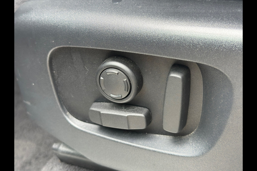 Land Rover Range Rover Sport P400e Autobiography Dynamic / BTW / Luchtvering / 360 Camera / Schuifdak / Black