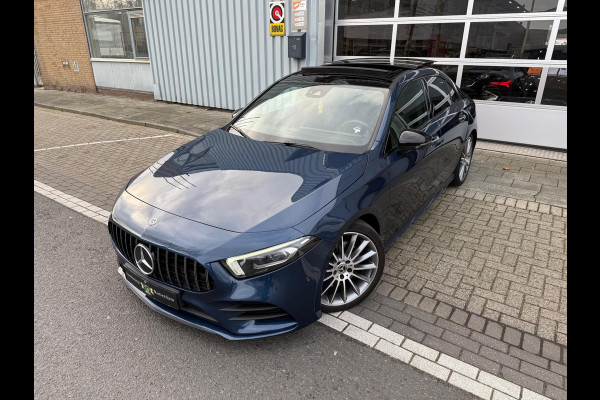 Mercedes-Benz A-Klasse 220 4MATIC Premium Plus LEER/NAV/PANO