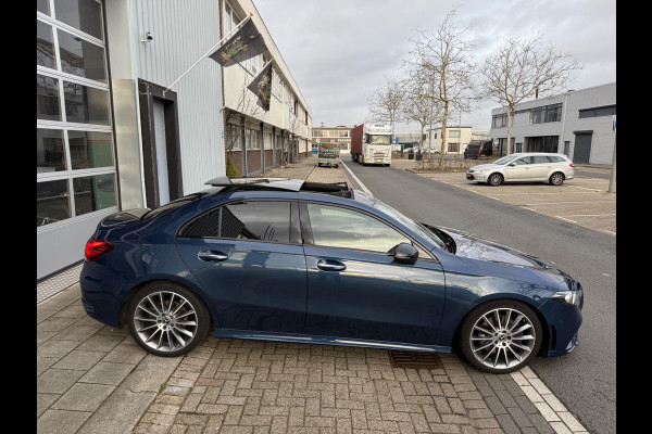 Mercedes-Benz A-Klasse 220 4MATIC Premium Plus LEER/NAV/PANO