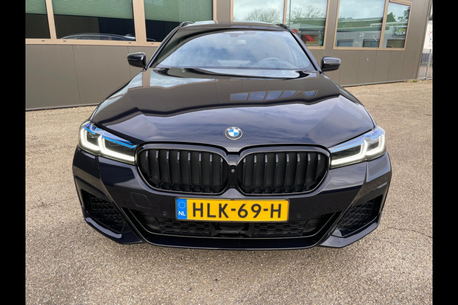 BMW 5 Serie Touring 530e xDrive High Executive LCI M-Sport Interieur Dealer onderhouden Zeer Luxe!!!