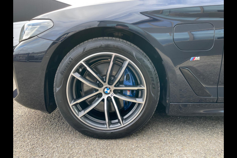 BMW 5 Serie Touring 530e xDrive High Executive LCI M-Sport Interieur Dealer onderhouden Zeer Luxe!!!