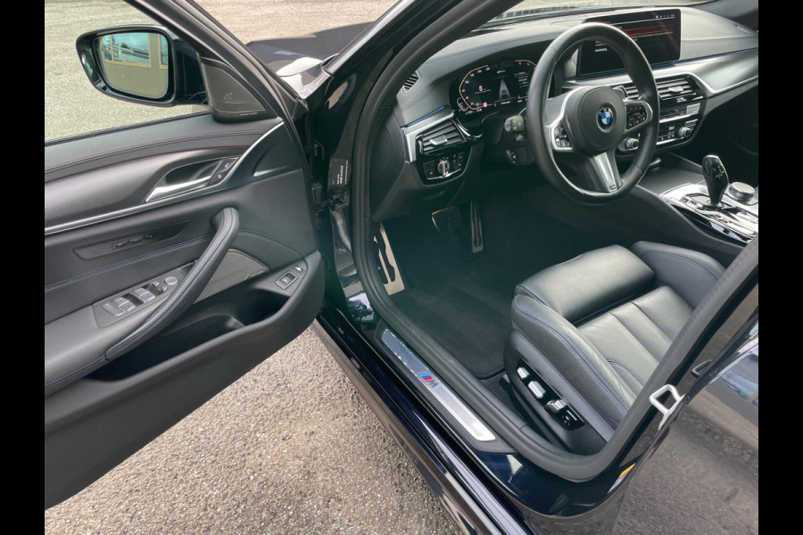 BMW 5 Serie Touring 530e xDrive High Executive LCI M-Sport Interieur Dealer onderhouden Zeer Luxe!!!
