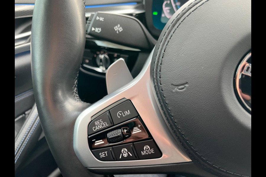 BMW 5 Serie Touring 530e xDrive High Executive LCI M-Sport Interieur Dealer onderhouden Zeer Luxe!!!