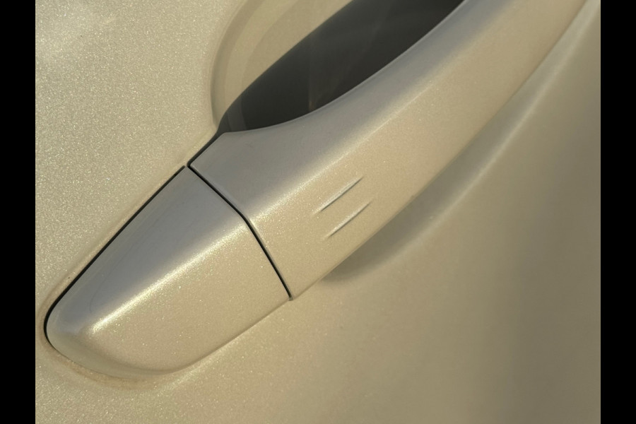 Peugeot 5008 1.6 e-THP Allure / GT-LINE / Schuifdak