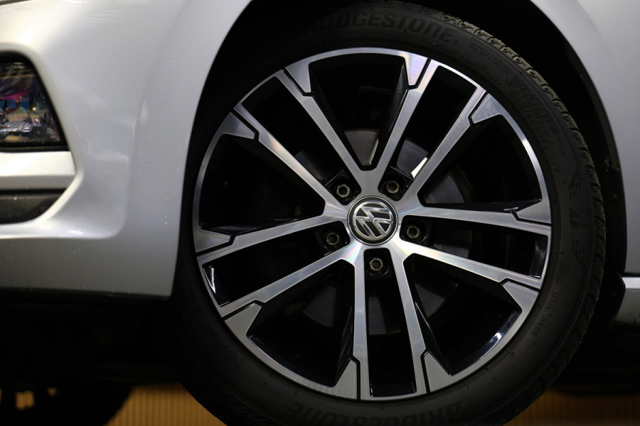 Volkswagen Golf Sportsvan 1.5 TSI DSG Highline ACC DAB NAV BT STOELVW TREKHAAK '18