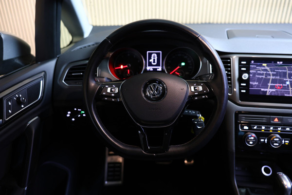 Volkswagen Golf Sportsvan 1.5 TSI DSG Highline ACC DAB NAV BT STOELVW TREKHAAK '18