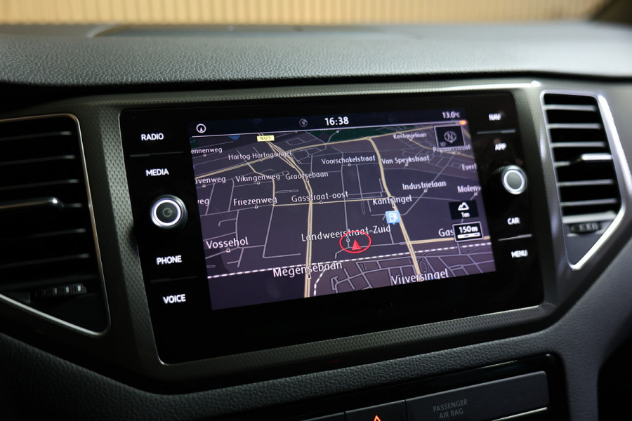 Volkswagen Golf Sportsvan 1.5 TSI DSG Highline ACC DAB NAV BT STOELVW TREKHAAK '18