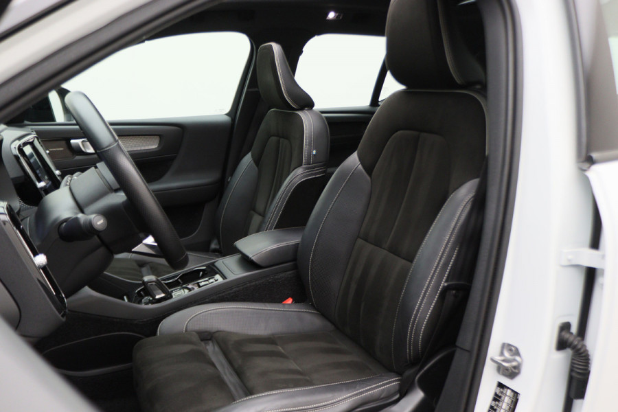 Volvo XC40 2.0 T4 AWD R-Design Panoramadak, H&K, Virtual Cockpit, Apple Carplay, LED, Trekhaak, 18''