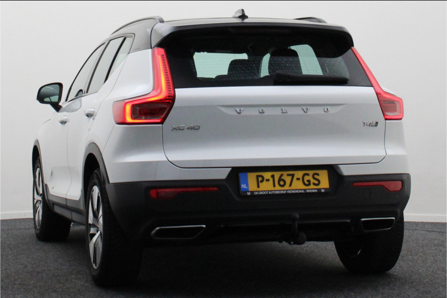 Volvo XC40 2.0 T4 AWD R-Design Panoramadak, H&K, Virtual Cockpit, Apple Carplay, LED, Trekhaak, 18''