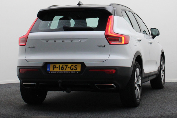 Volvo XC40 2.0 T4 AWD R-Design Panoramadak, H&K, Virtual Cockpit, Apple Carplay, LED, Trekhaak, 18''