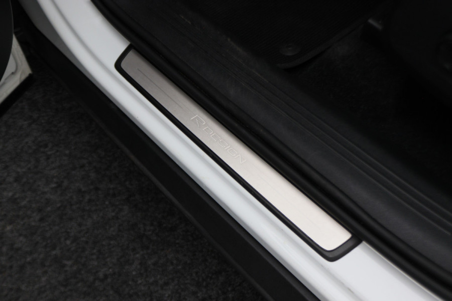 Volvo XC40 2.0 T4 AWD R-Design Panoramadak, H&K, Virtual Cockpit, Apple Carplay, LED, Trekhaak, 18''