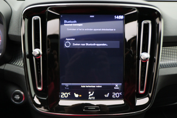 Volvo XC40 2.0 T4 AWD R-Design Panoramadak, H&K, Virtual Cockpit, Apple Carplay, LED, Trekhaak, 18''
