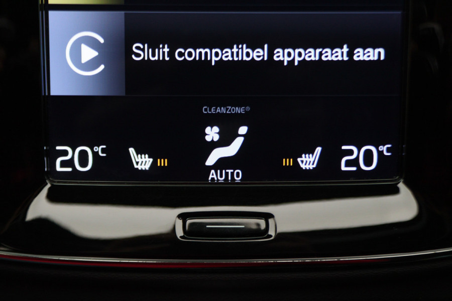 Volvo XC40 2.0 T4 AWD R-Design Panoramadak, H&K, Virtual Cockpit, Apple Carplay, LED, Trekhaak, 18''