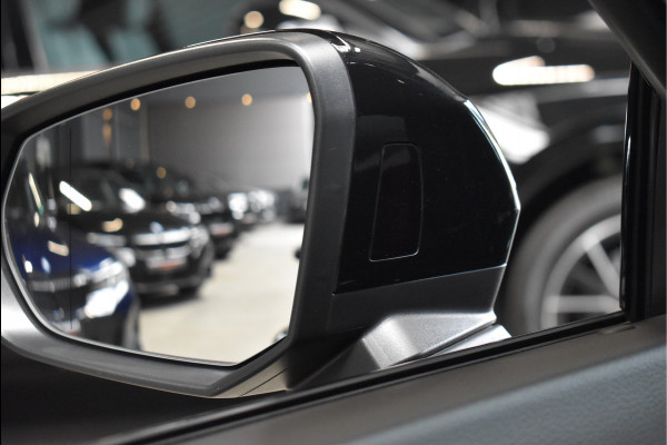 Audi Q3 Sportback 45 TFSI e S-Line 245 Pk Black Ed Navi Camera ACC Leder Matrix 20 Inch