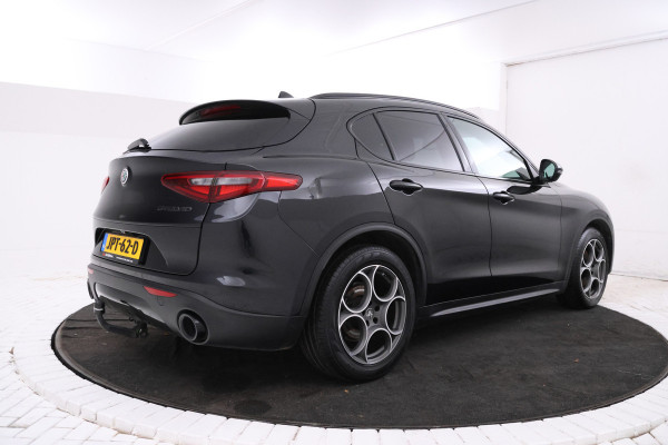 Alfa Romeo Stelvio 2.2d B-Tech Alles zwart, Volledier, Climate, Trkehaak,