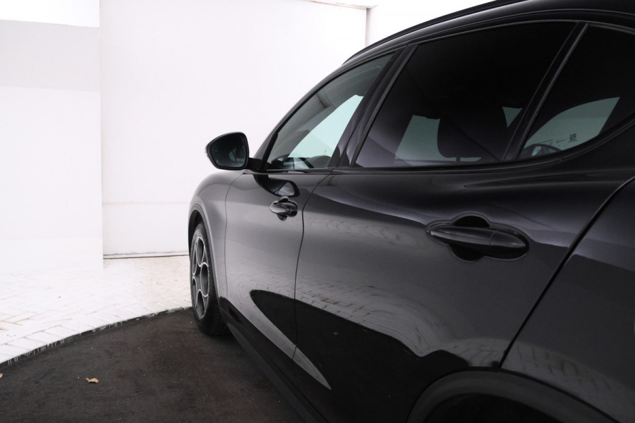 Alfa Romeo Stelvio 2.2d B-Tech Alles zwart, Volledier, Climate, Trkehaak,