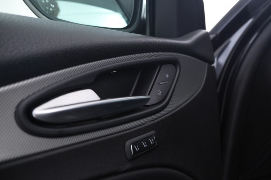 Alfa Romeo Stelvio 2.2d B-Tech Alles zwart, Volledier, Climate, Trkehaak,