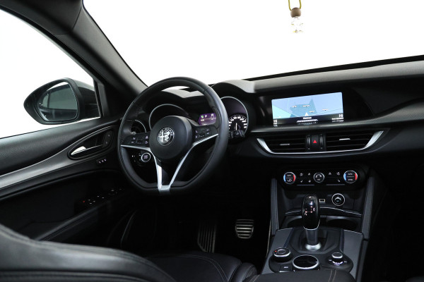 Alfa Romeo Stelvio 2.2d B-Tech Alles zwart, Volledier, Climate, Trkehaak,