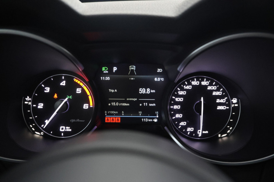 Alfa Romeo Stelvio 2.2d B-Tech Alles zwart, Volledier, Climate, Trkehaak,