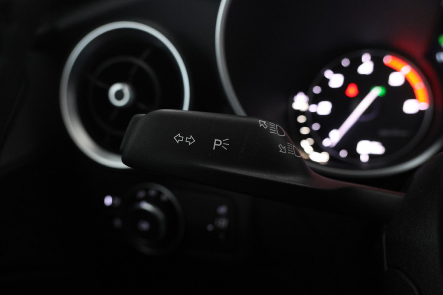 Alfa Romeo Stelvio 2.2d B-Tech Alles zwart, Volledier, Climate, Trkehaak,