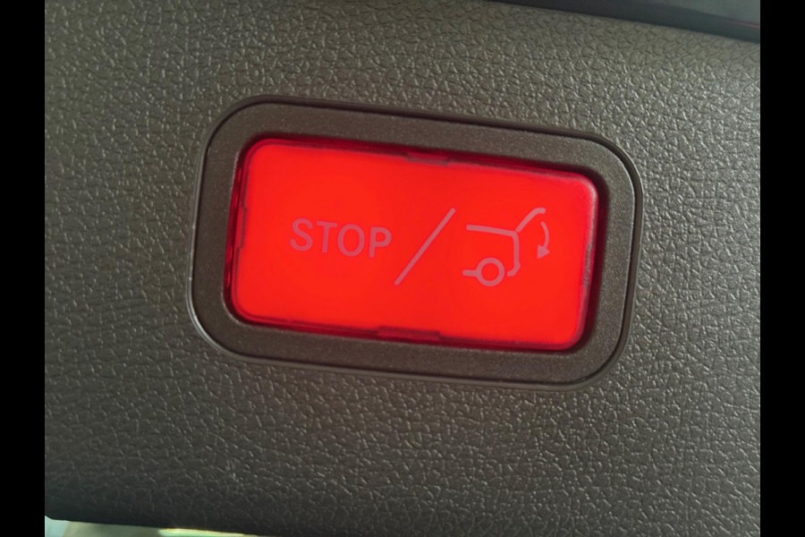 Mercedes-Benz GLA 180 Business Solution AMG | Pano | Camera | Sfeerverlichting |