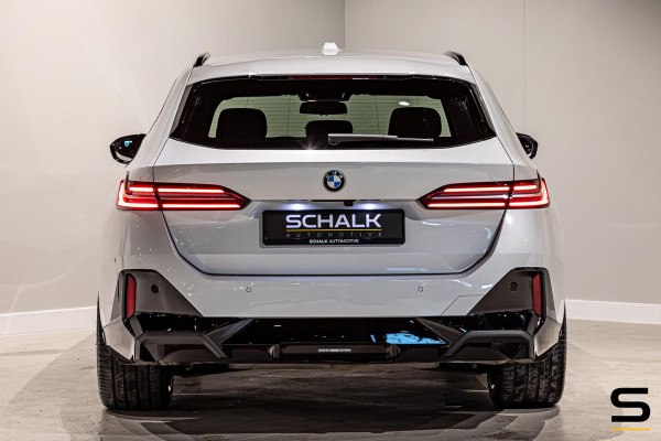 BMW 5 Serie Touring 520i|M-sport|Fisc€70.000|H&K|E-trekhaak|
