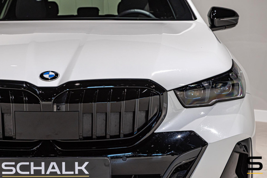 BMW 5 Serie Touring 520i|M-sport|Fisc€70.000|H&K|E-trekhaak|