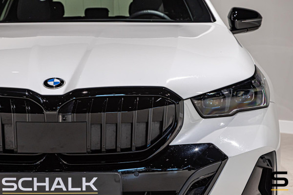 BMW 5 Serie Touring 520i|M-sport|Fisc€70.000|H&K|E-trekhaak|
