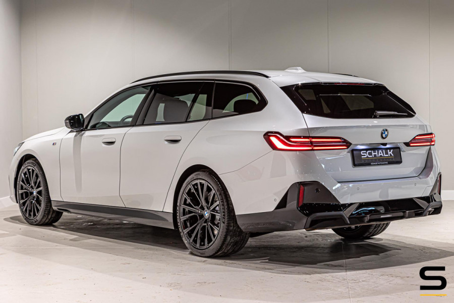 BMW 5 Serie Touring 520i|M-sport|Fisc€70.000|H&K|E-trekhaak|