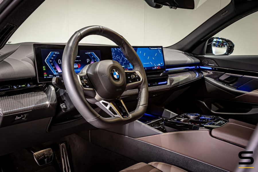 BMW 5 Serie Touring 520i|M-sport|Fisc€70.000|H&K|E-trekhaak|