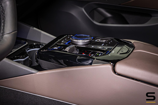 BMW 5 Serie Touring 520i|M-sport|Fisc€70.000|H&K|E-trekhaak|