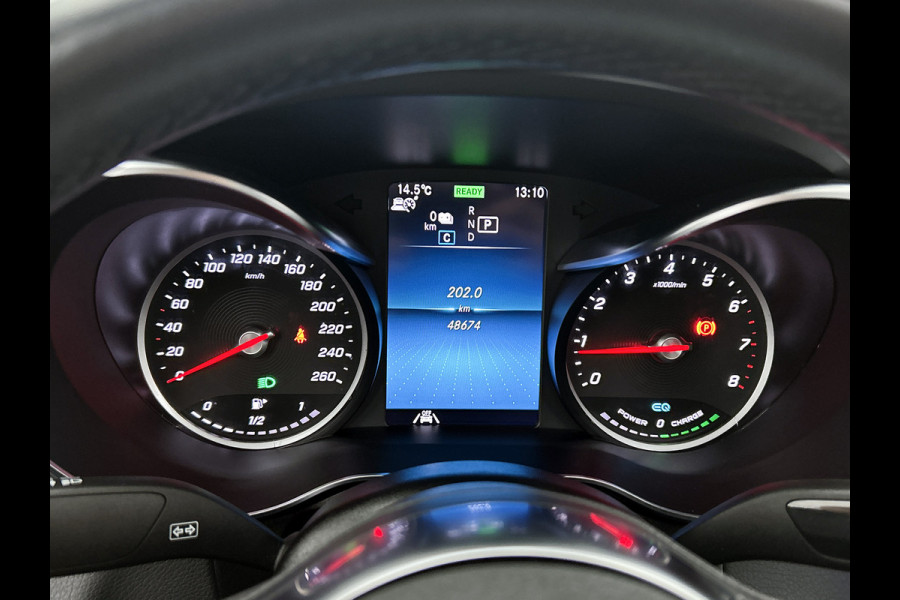 Mercedes-Benz GLC 300 e 4MATIC Business Solution AMG Schuif/kanteldak | 5 spaaks lichtmetalen velgen | Navigatie | parking support Inclusief 24 maanden MB Certified garantie voor Europa.