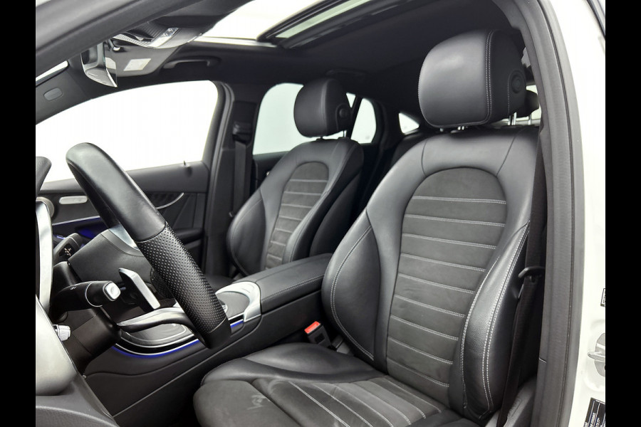Mercedes-Benz GLC 300 e 4MATIC Business Solution AMG Schuif/kanteldak | 5 spaaks lichtmetalen velgen | Navigatie | parking support Inclusief 24 maanden MB Certified garantie voor Europa.