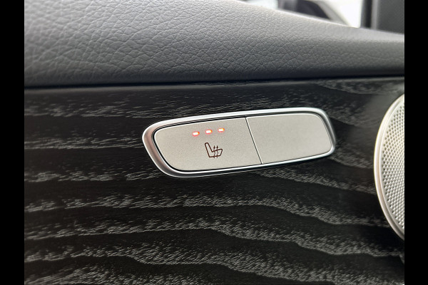 Mercedes-Benz GLC 300 e 4MATIC Business Solution AMG Schuif/kanteldak | 5 spaaks lichtmetalen velgen | Navigatie | parking support Inclusief 24 maanden MB Certified garantie voor Europa.