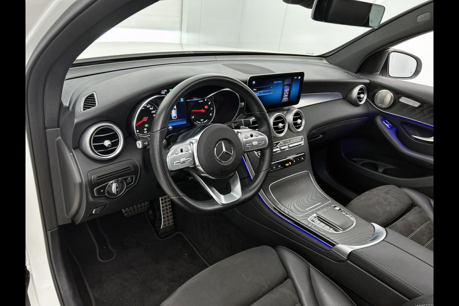 Mercedes-Benz GLC 300 e 4MATIC Business Solution AMG Schuif/kanteldak | 5 spaaks lichtmetalen velgen | Navigatie | parking support Inclusief 24 maanden MB Certified garantie voor Europa.