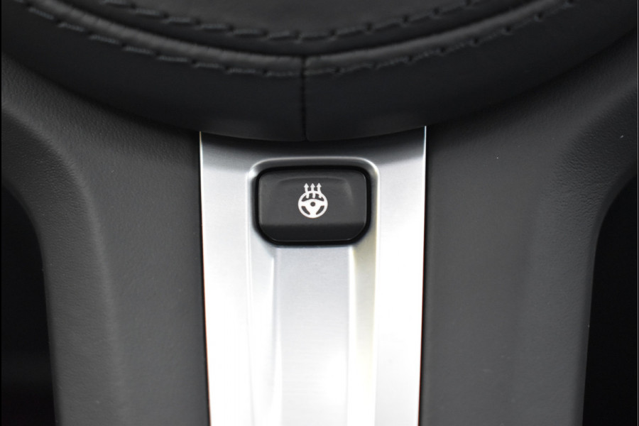 BMW X3 xDrive30e M-Pakket 292 Pk Frozen Black M-Stoelen Pano Navi 360 Memory Hud Carbon Camera Leder Laser 20 Inch