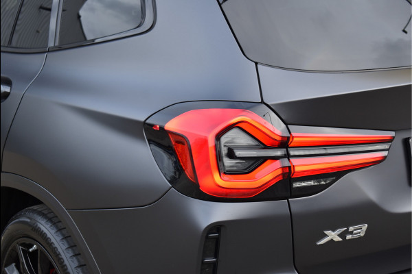 BMW X3 xDrive30e M-Pakket 292 Pk Frozen Black M-Stoelen Pano Navi 360 Memory Hud Carbon Camera Leder Laser 20 Inch