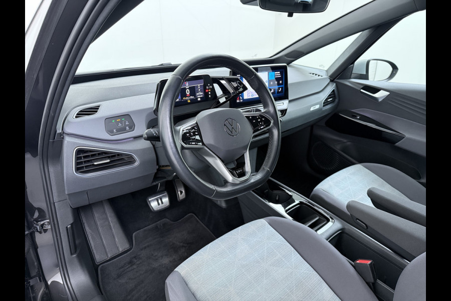 Volkswagen ID.3** Gereserveerd** First 58kWh Navi Ecc Adap.Cruise Apple Carplay Android 18"lm Pdc Bluetooth Keyless Led Rijstrooksensor IQ Drive Stoel+Stuurverwarming 1e Eigenaar Origineel Nederlandse Auto