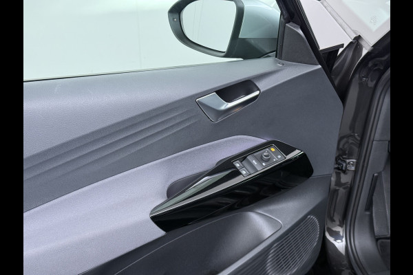 Volkswagen ID.3** Gereserveerd** First 58kWh Navi Ecc Adap.Cruise Apple Carplay Android 18"lm Pdc Bluetooth Keyless Led Rijstrooksensor IQ Drive Stoel+Stuurverwarming 1e Eigenaar Origineel Nederlandse Auto