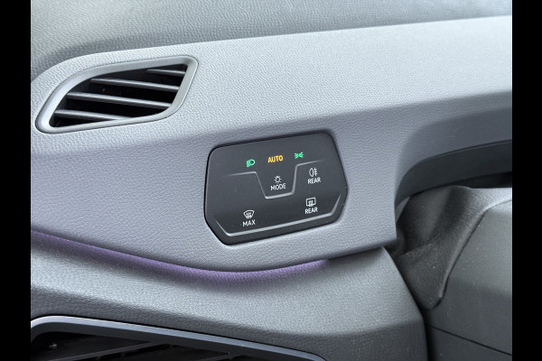 Volkswagen ID.3** Gereserveerd** First 58kWh Navi Ecc Adap.Cruise Apple Carplay Android 18"lm Pdc Bluetooth Keyless Led Rijstrooksensor IQ Drive Stoel+Stuurverwarming 1e Eigenaar Origineel Nederlandse Auto