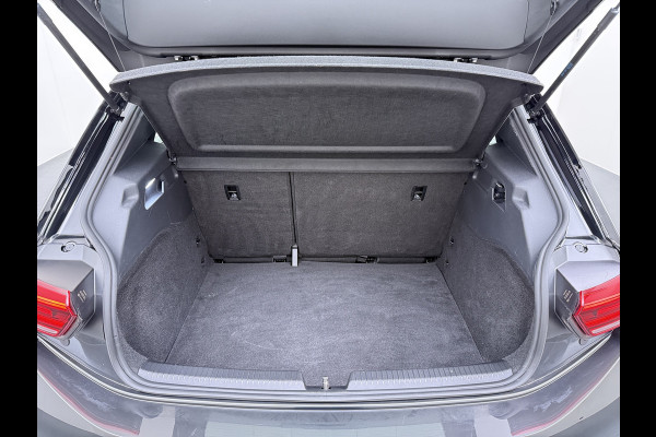 Volkswagen ID.3** Gereserveerd** First 58kWh Navi Ecc Adap.Cruise Apple Carplay Android 18"lm Pdc Bluetooth Keyless Led Rijstrooksensor IQ Drive Stoel+Stuurverwarming 1e Eigenaar Origineel Nederlandse Auto