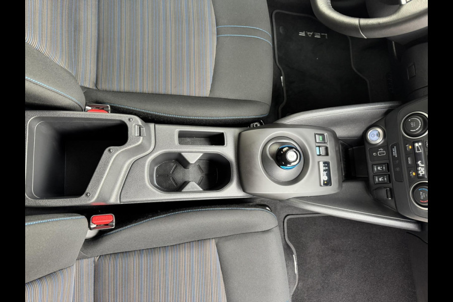 Nissan Leaf N-Connecta 39 kWh Adaptive cruise Climate control Stuur- en Stoelverwarming v/a Apple / Android