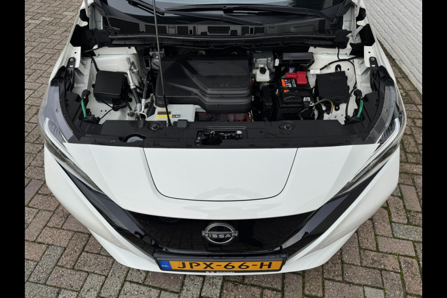 Nissan Leaf N-Connecta 39 kWh Adaptive cruise Climate control Stuur- en Stoelverwarming v/a Apple / Android
