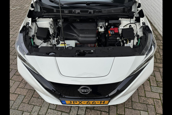 Nissan Leaf N-Connecta 39 kWh Adaptive cruise Climate control Stuur- en Stoelverwarming v/a Apple / Android