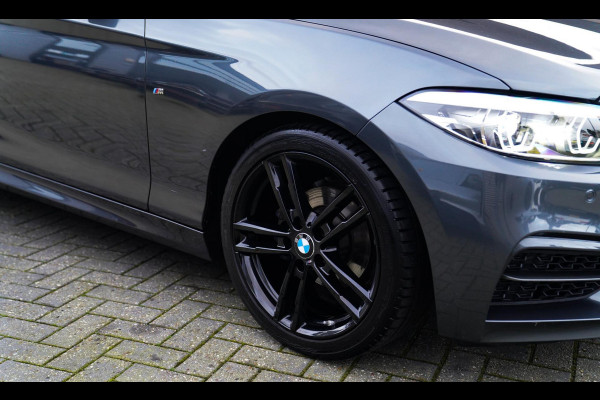 BMW 2 Serie Coupé 218i High Executive | M-pakket | Luxe Leder | Facelift LCI | 6 Bak UNIEK handgeschakeld | Camera | Adaptive LED
