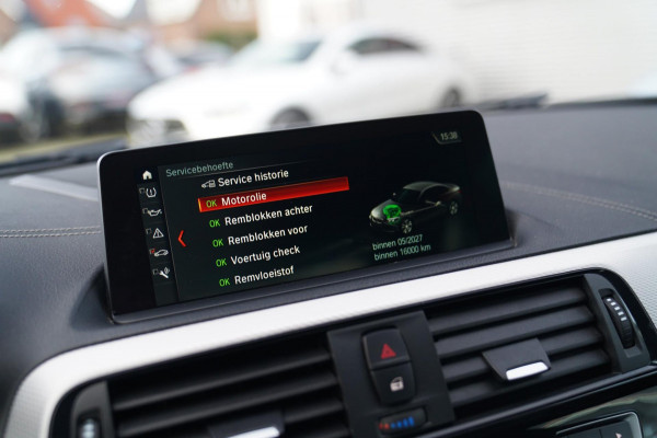 BMW 2 Serie Coupé 218i High Executive | M-pakket | Luxe Leder | Facelift LCI | 6 Bak UNIEK handgeschakeld | Camera | Adaptive LED