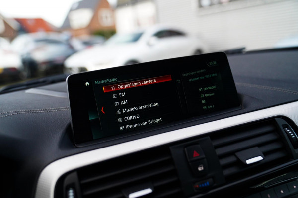 BMW 2 Serie Coupé 218i High Executive | M-pakket | Luxe Leder | Facelift LCI | 6 Bak UNIEK handgeschakeld | Camera | Adaptive LED