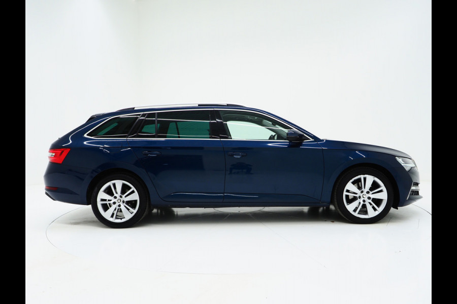 Škoda Superb Combi 1.4 TSI iV Style | Panoramadak | Canton | Leder | Camera | Adaptive Cruise | Memory | Carplay